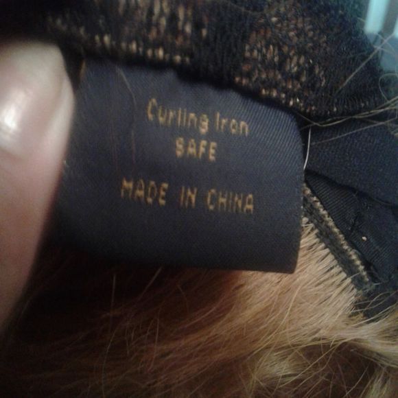 Lace Front Wig - Picture 4 of 4